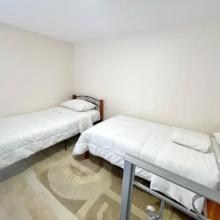 Xenias Apartment Koróni